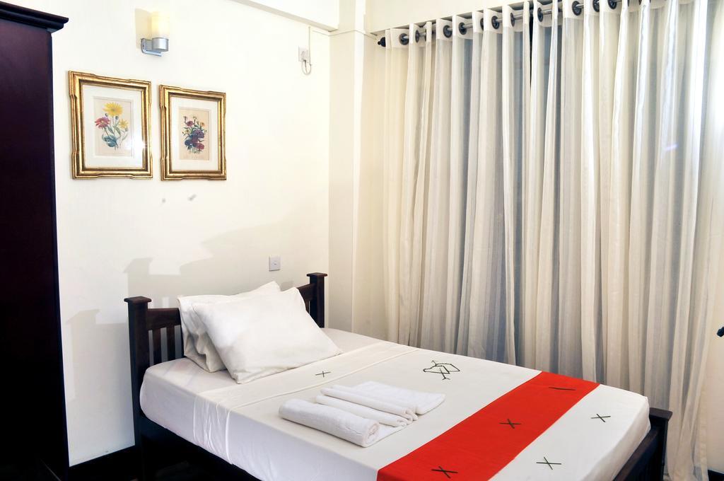 Prestige Court Residencies Hotel Dehiwala-Mount Lavinia Екстериор снимка