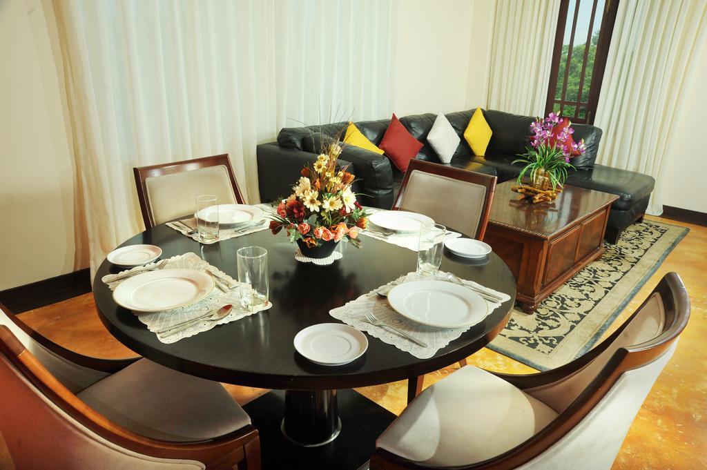 Prestige Court Residencies Hotel Dehiwala-Mount Lavinia Екстериор снимка