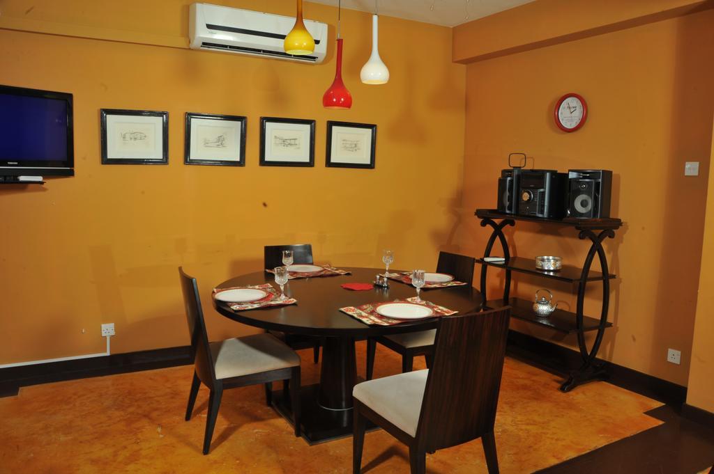 Prestige Court Residencies Hotel Dehiwala-Mount Lavinia Екстериор снимка