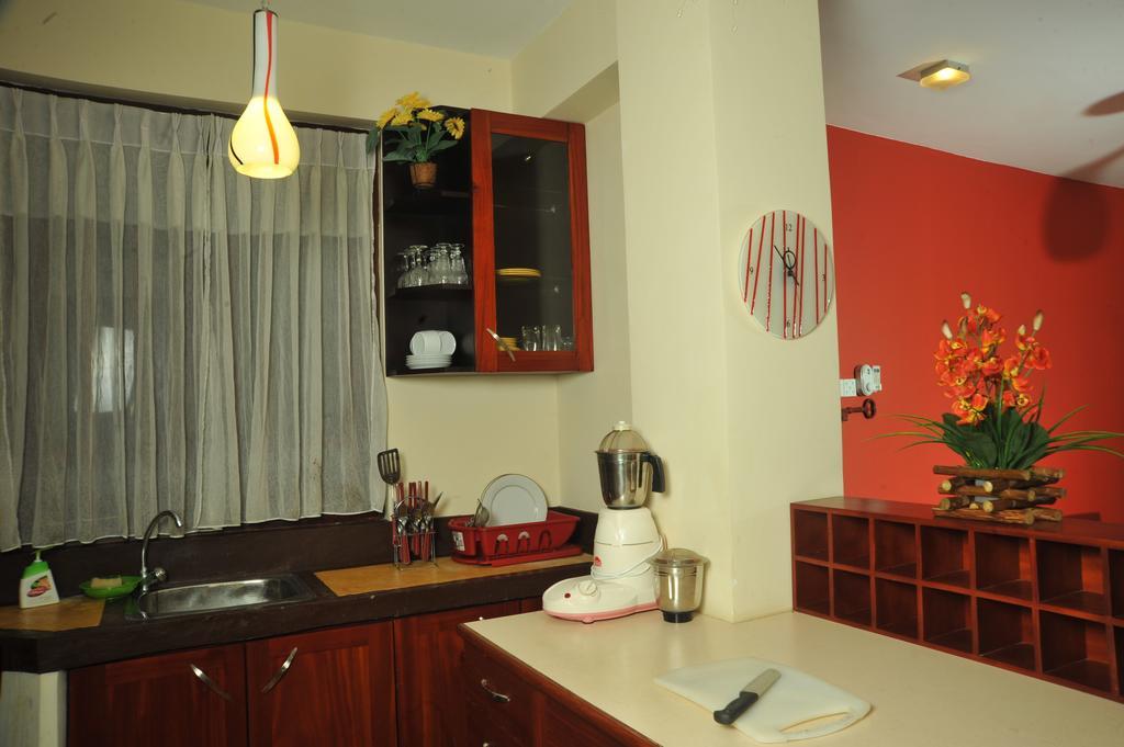 Prestige Court Residencies Hotel Dehiwala-Mount Lavinia Екстериор снимка