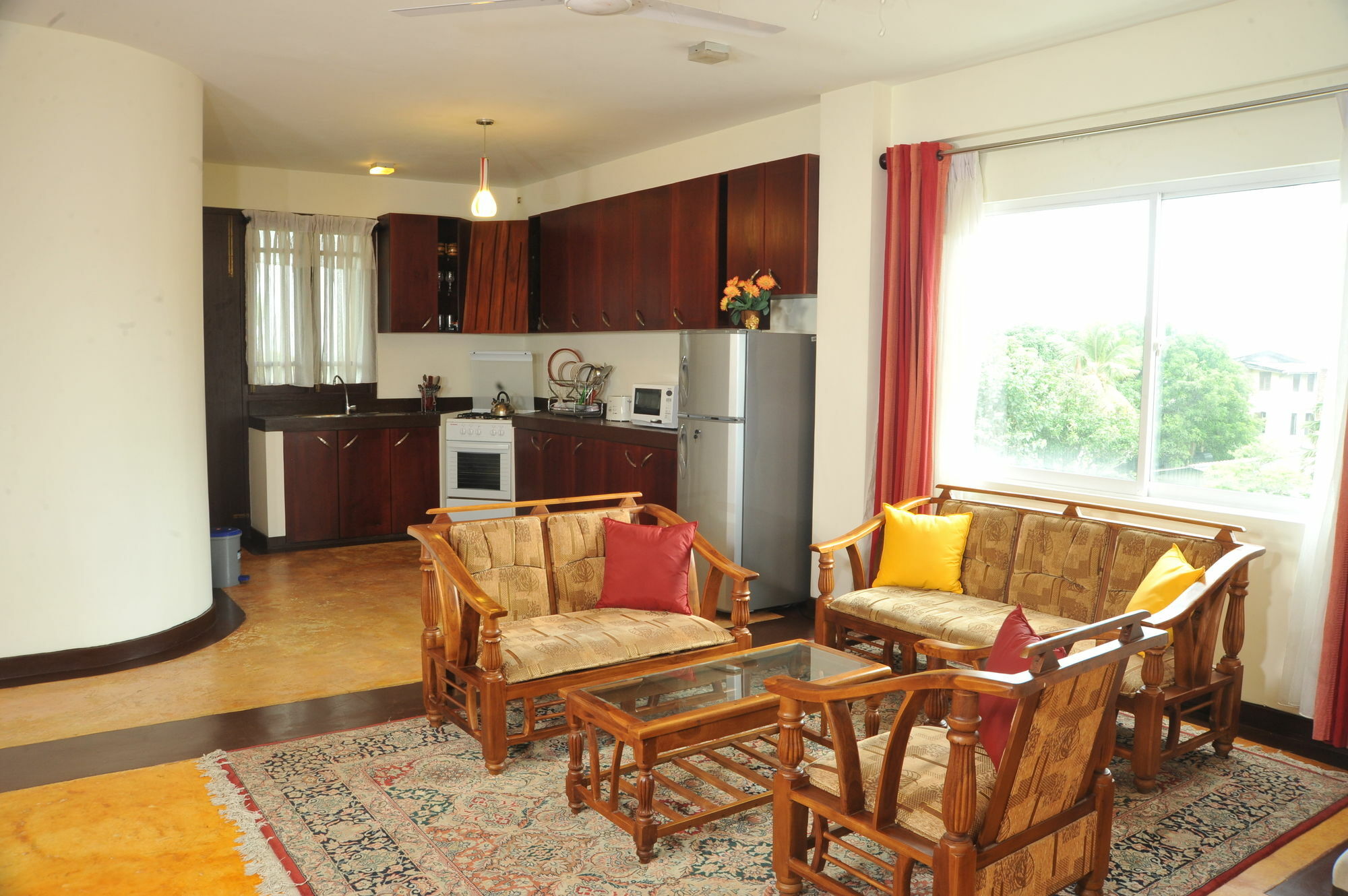 Prestige Court Residencies Hotel Dehiwala-Mount Lavinia Екстериор снимка