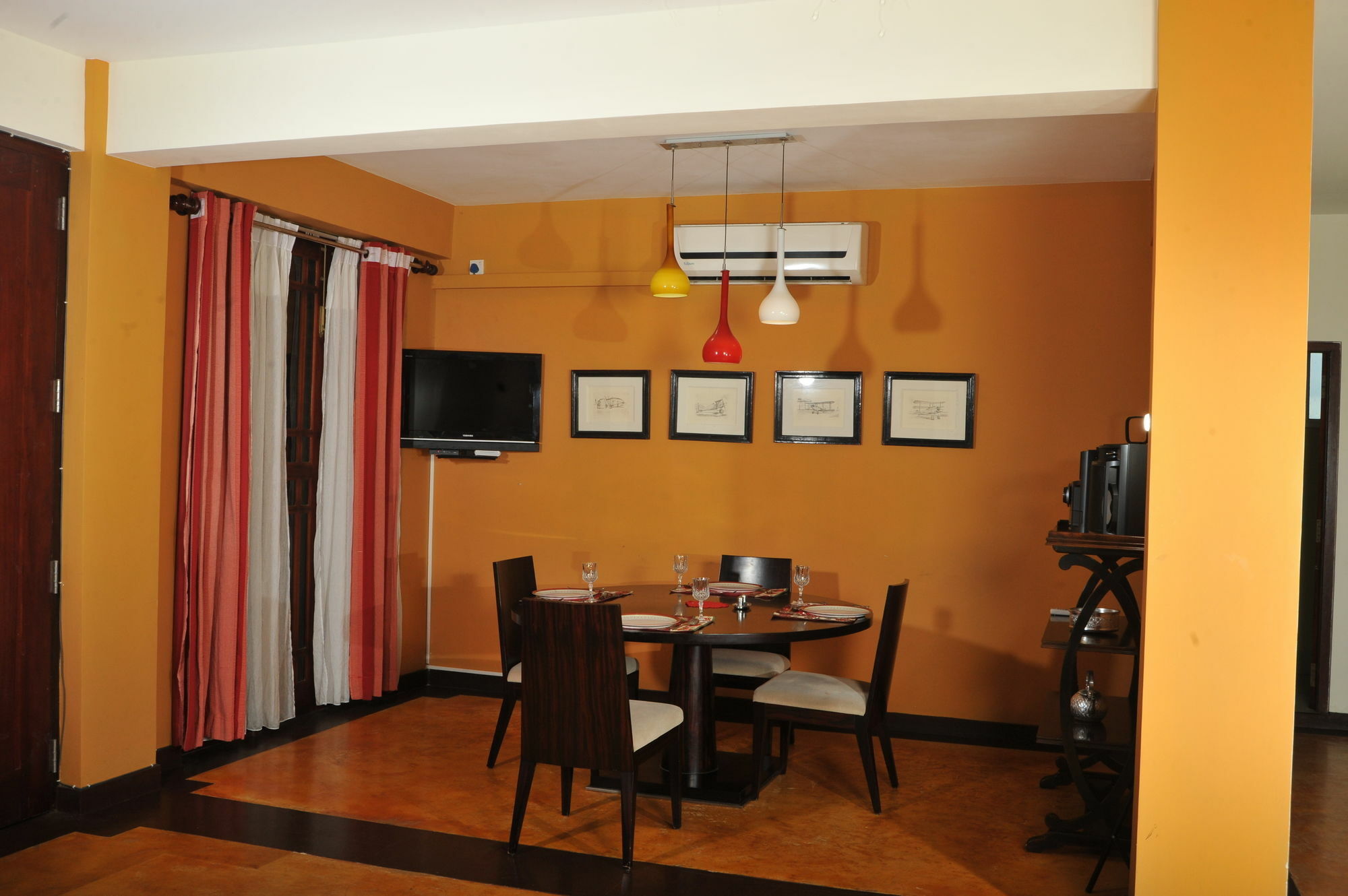 Prestige Court Residencies Hotel Dehiwala-Mount Lavinia Екстериор снимка